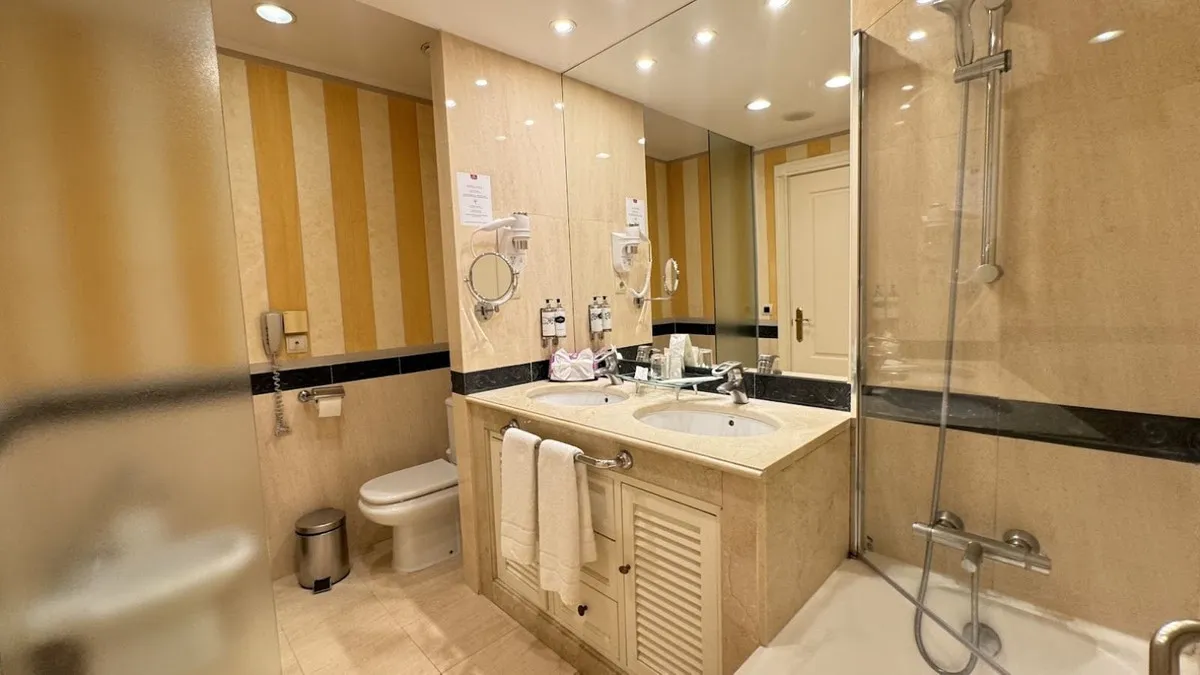 15582fdd-ed3d-4fe7-b763-e92ce288cc75