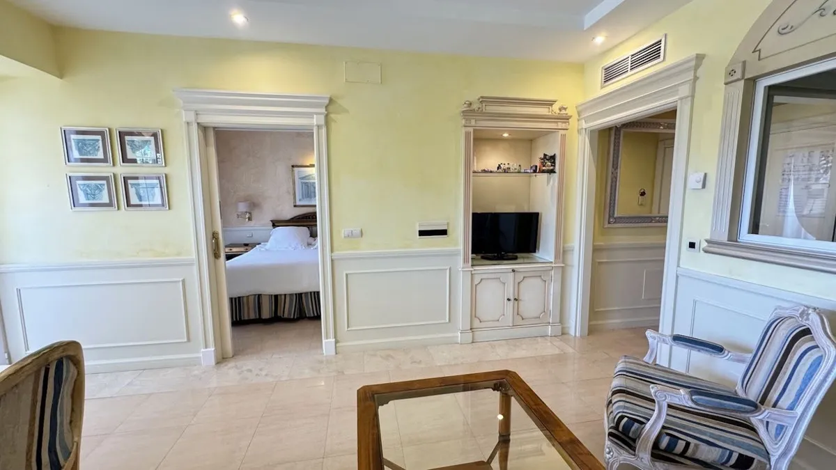 4d2afc06-3ab8-41da-b98b-a78ccd9e626f