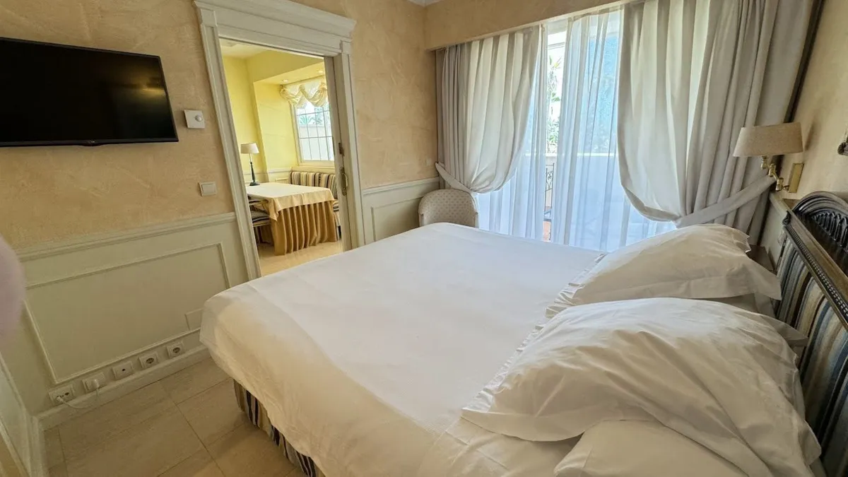 cd0df0ef-0804-4c75-a416-8263a1e505bf