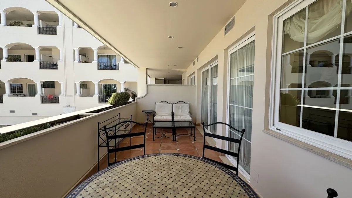 d1c3c953-9652-459a-893b-bc9565fe5e23