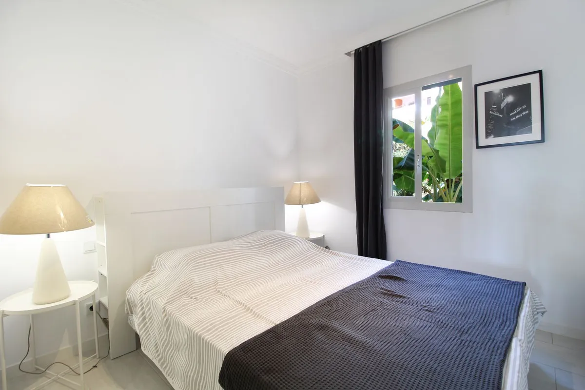 9bdba4aa-5ef5-4cff-a9c5-910fc648ed68