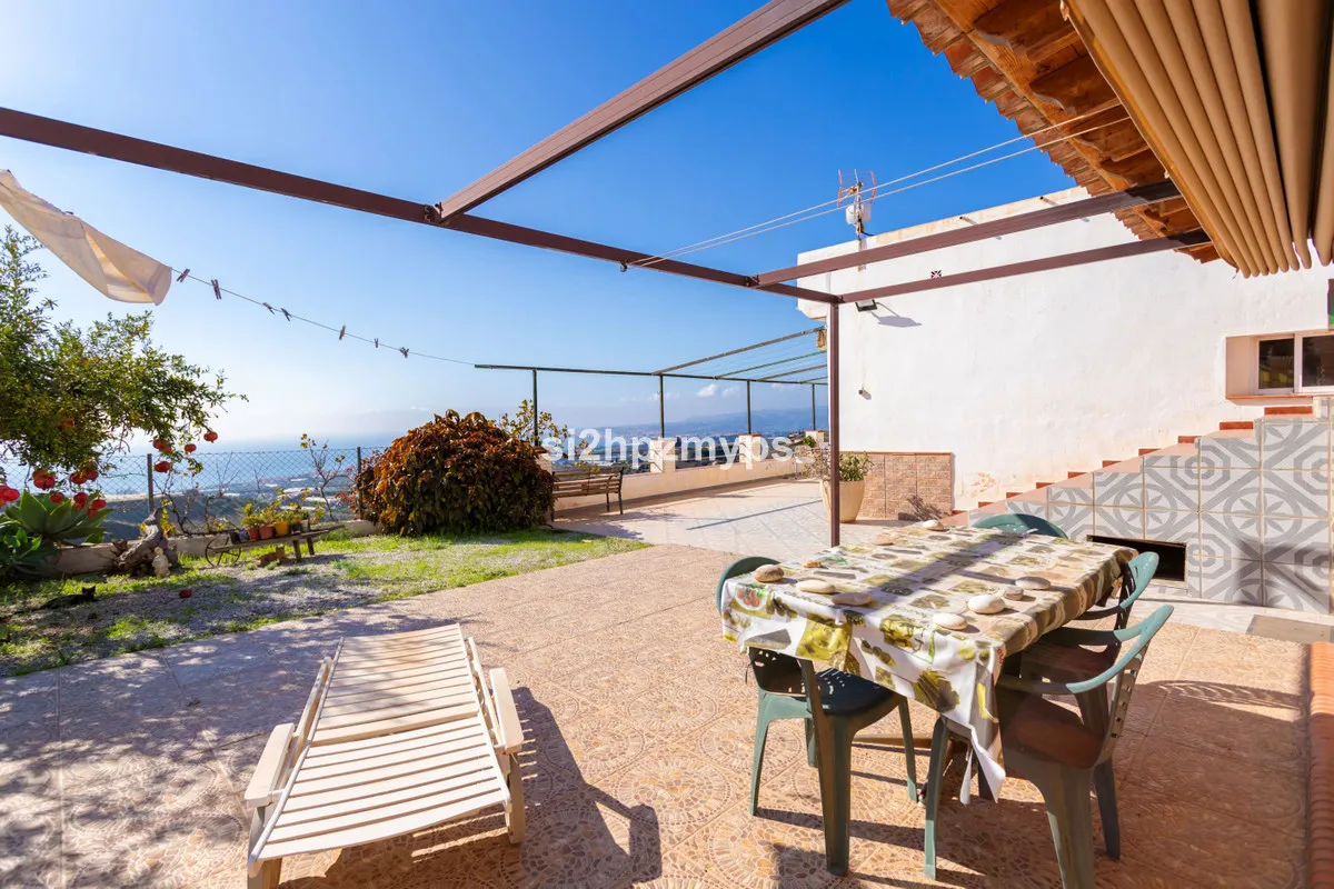 2b703930-3c40-48a6-8650-14d102a60236