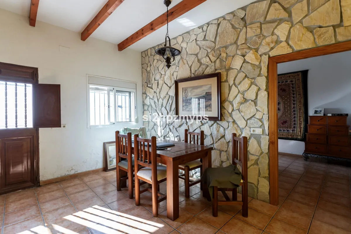 b60b9d33-72e8-4ebe-a097-28169b75f0e9