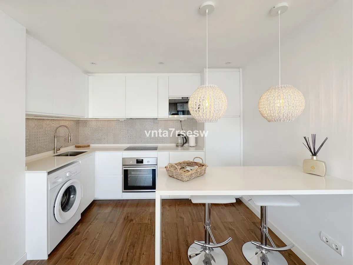 b5affb0f-824c-4b94-ad35-200b30eeee7c