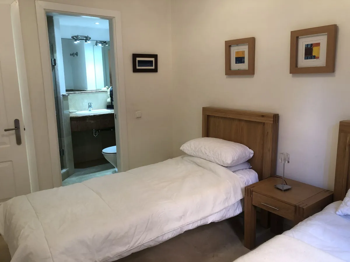 04430e89-547c-4083-80c2-d2207c21aa78