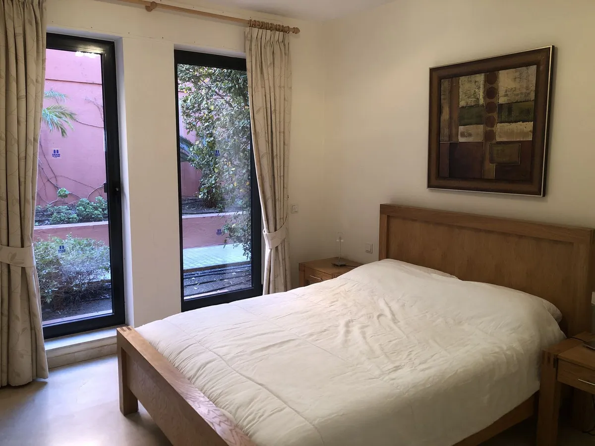 35151559-4cf2-4ac8-9507-5d7b99514786