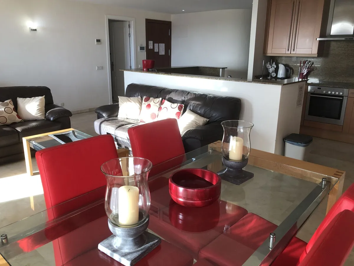 41d914f7-9879-43e7-9a75-b64dbb58a331