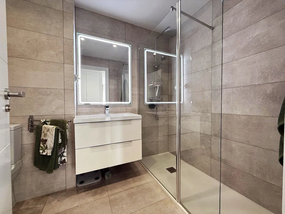 2b14bd14-73bf-4467-aee1-2bdc62dee95b