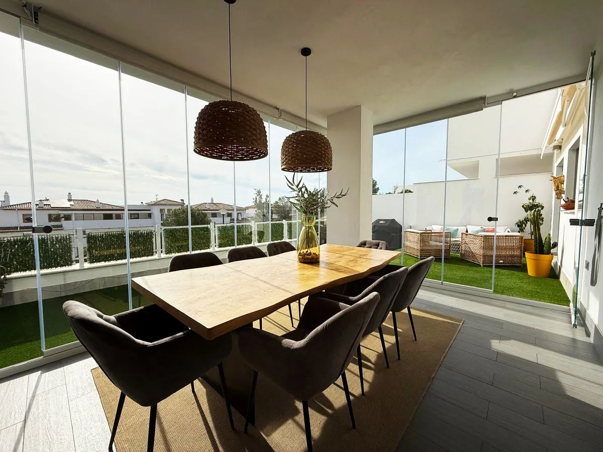 c072a993-809e-456e-a468-f677d0f7c73a