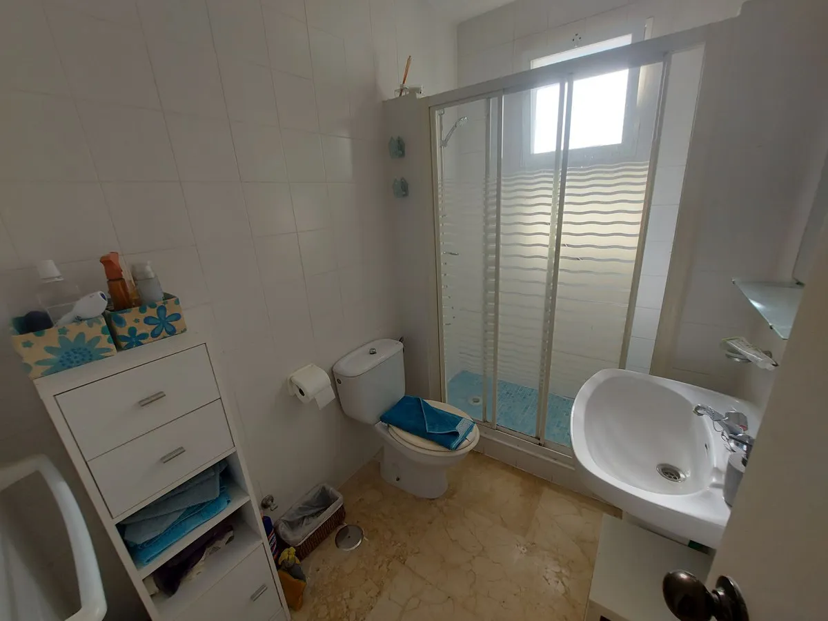 8263e722-84c3-4837-bb5a-1431f574c1b4