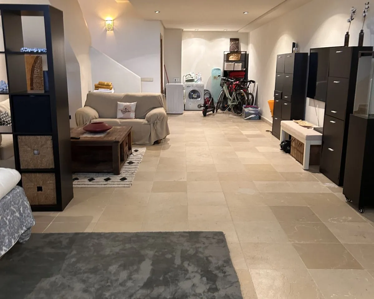 761d51d4-7dd7-42e1-879e-e34872e37fc1