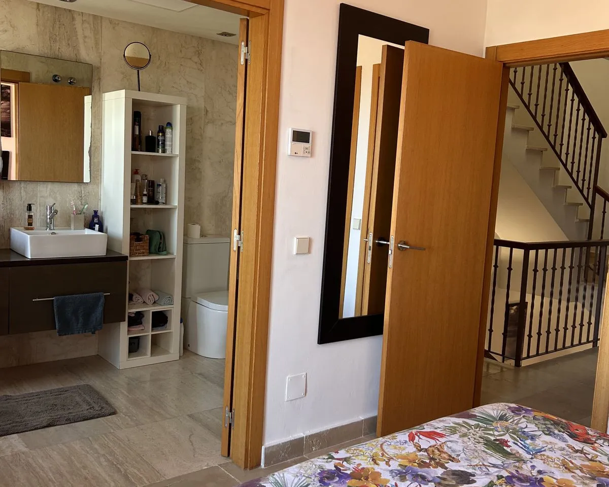 b5937bdd-5158-435b-b385-f70076ad73b4