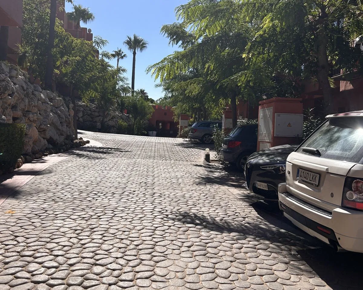 d305df6f-7d22-4711-8449-a0b9470337cb