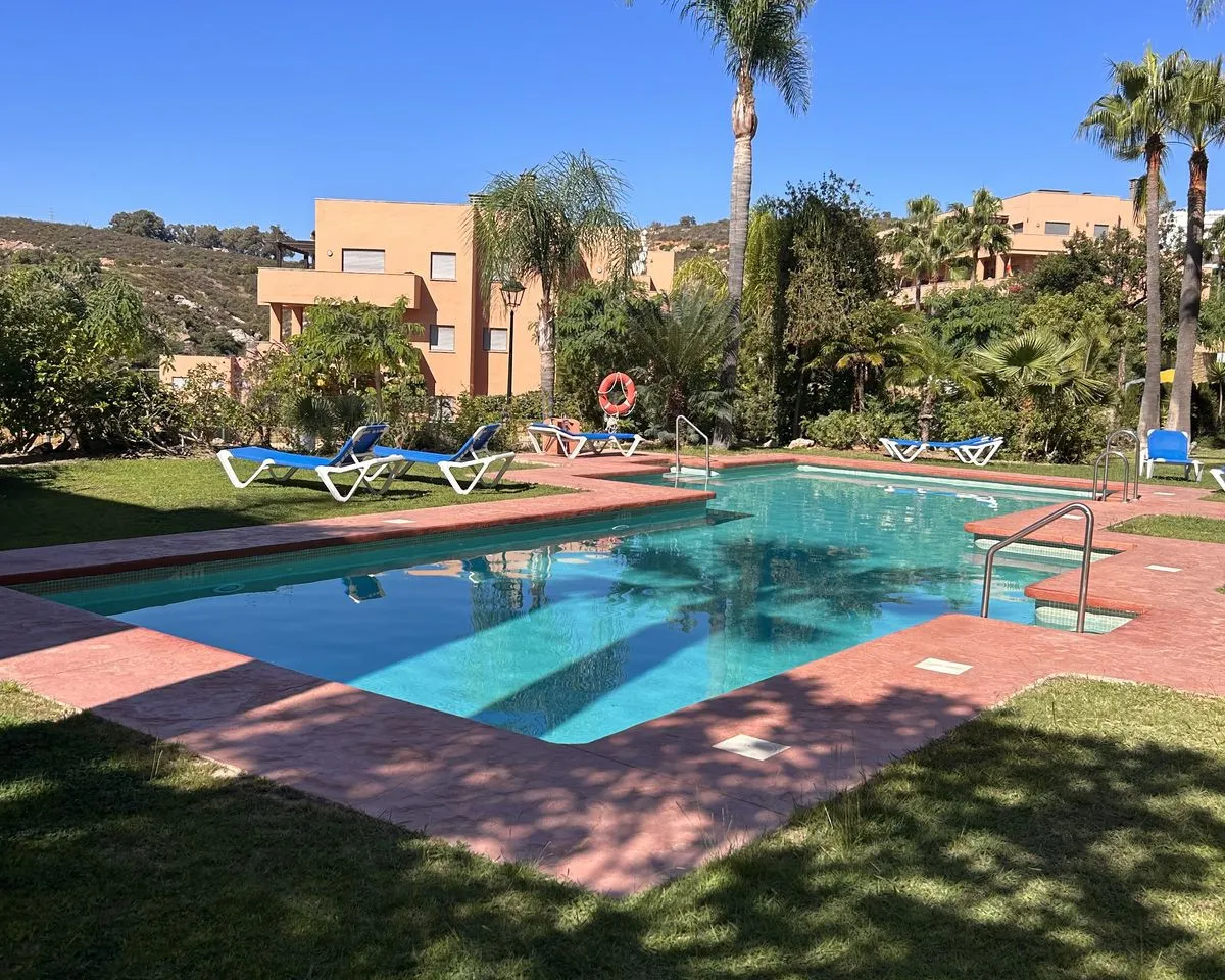 e63ffffe-3969-44aa-8d29-e006613cd8c3