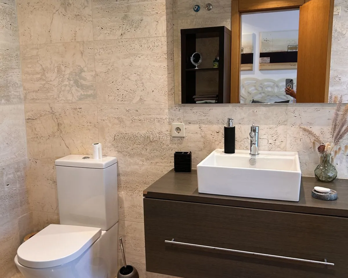 f4075017-4a0e-4f21-8627-03cd8578abf1