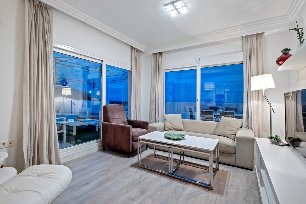 7d6b715d-9342-427a-b6f8-b35f3665172e