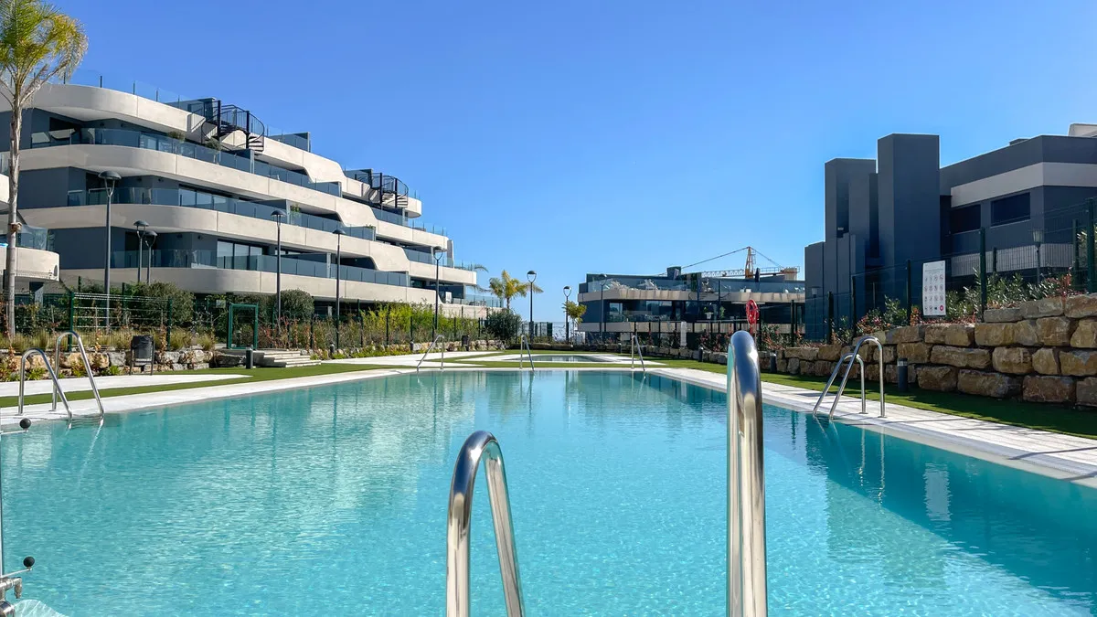 56f469e5-032f-4575-9bef-13666ab6b1f6