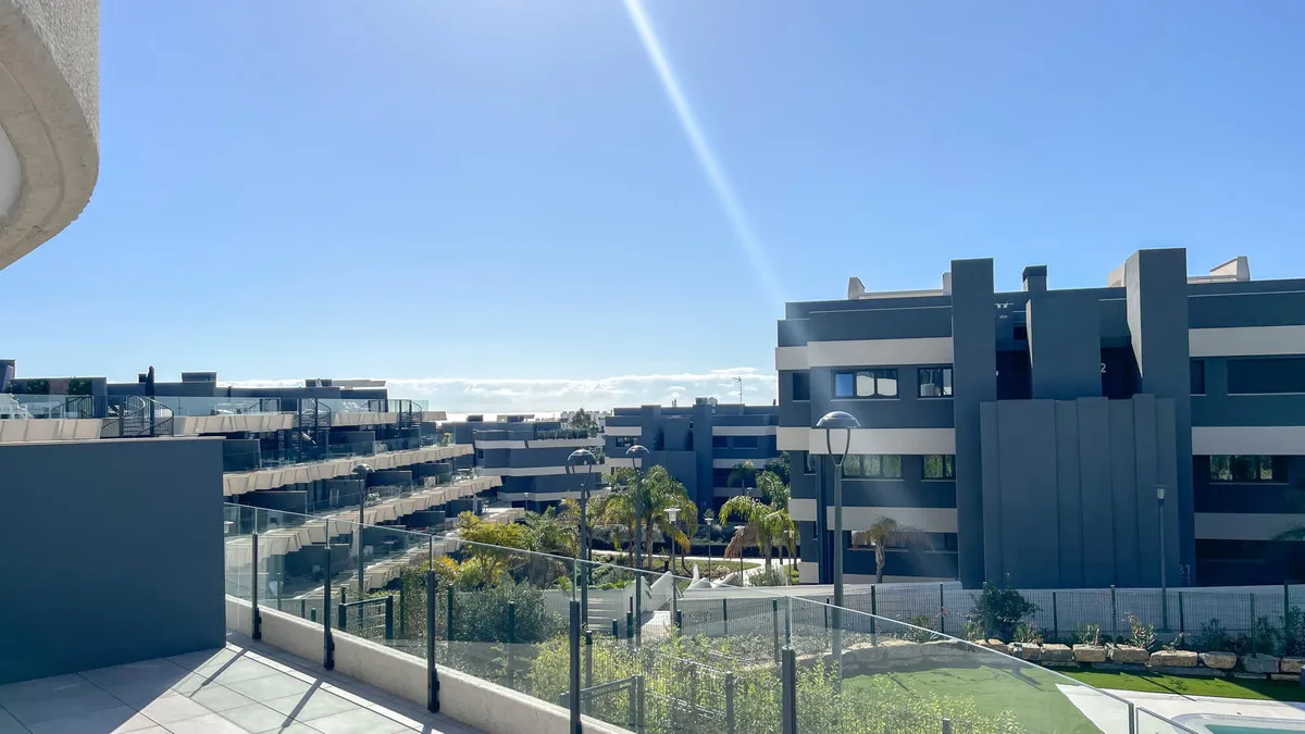 bd9999a1-ffd8-4095-90ff-4abda3f518ef