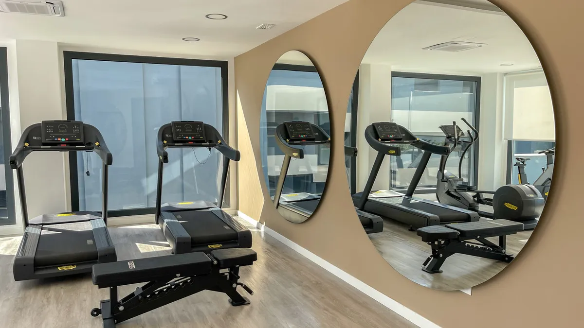 c72e320b-44e9-49e9-92d2-589ce47c60f5