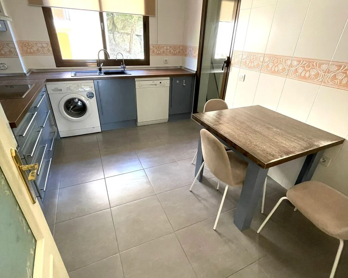 f88c4059-139c-41ff-9033-90b010577926