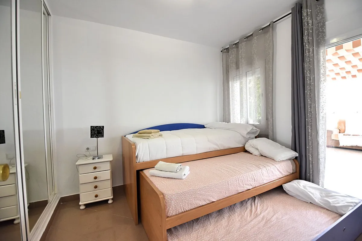 03e3f5b8-3a11-4b48-b26e-6537c2a6bb8b