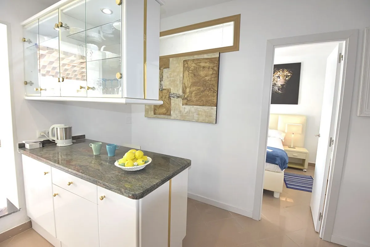 a1975320-4560-4ce7-9523-c75036859436