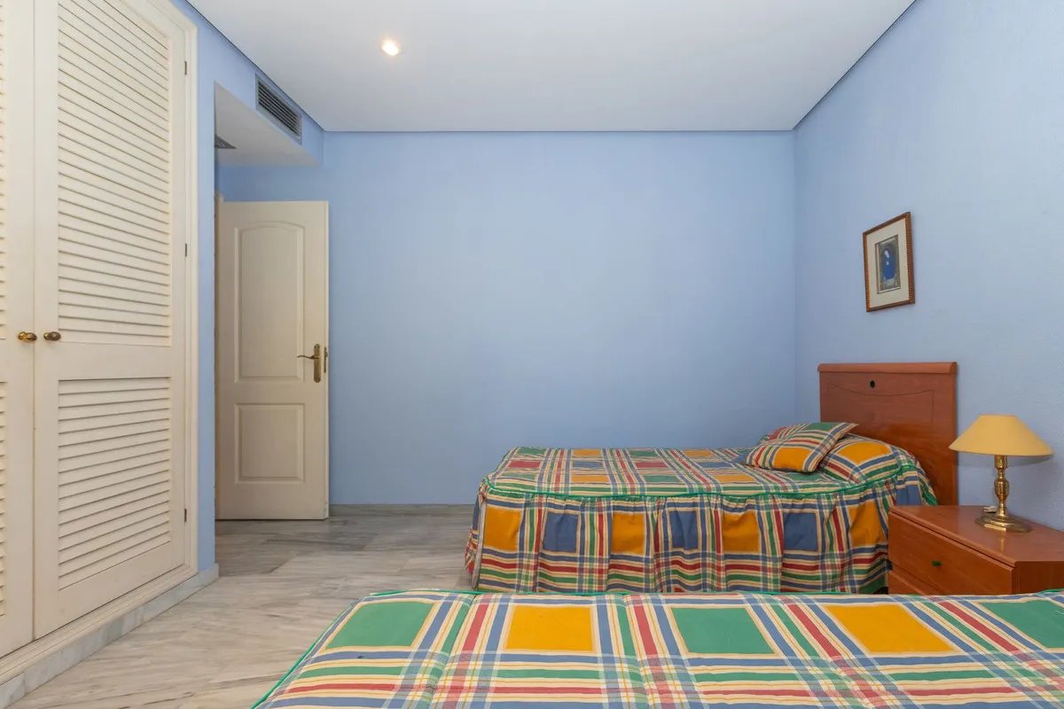 4ca17458-2796-4568-9d65-5ad2ef297c49