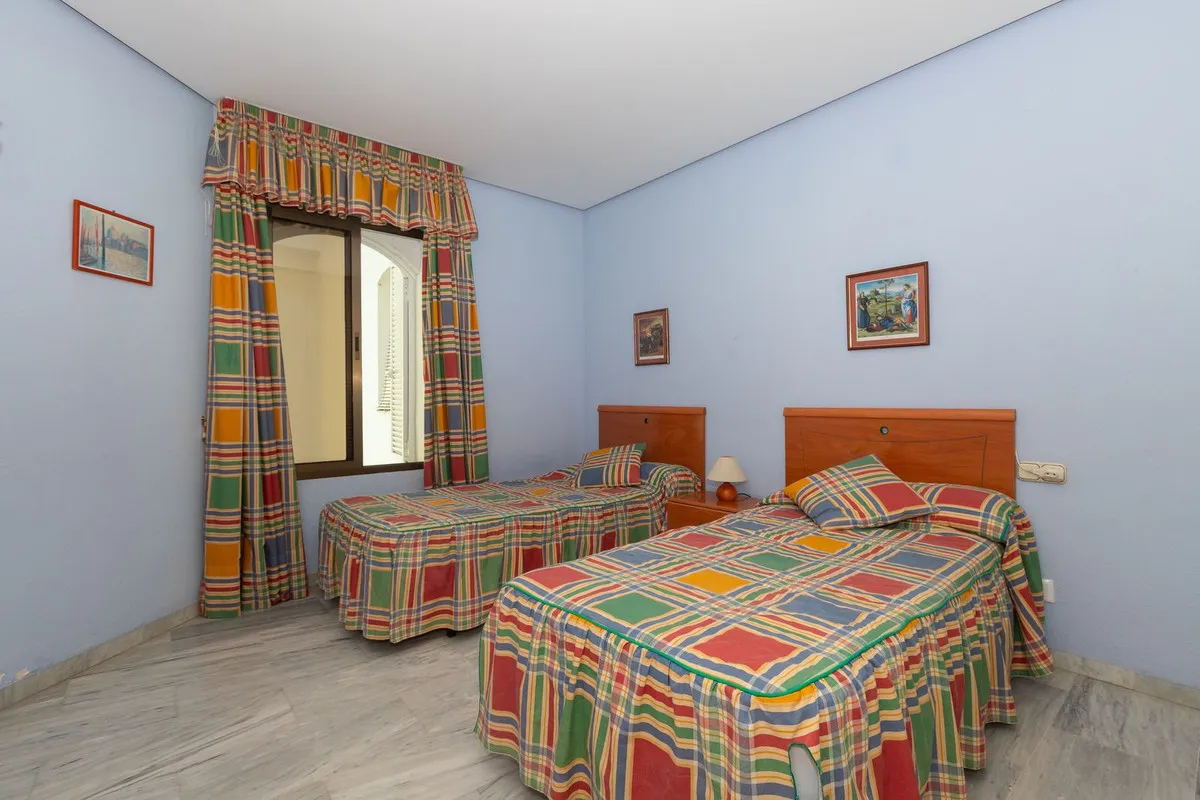 f0819044-7dd5-4069-a0b0-ec4b26b4d5fb