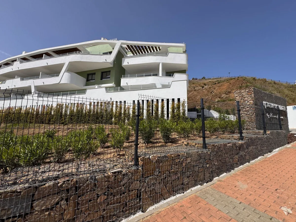 405674e7-acea-4345-b657-f58c4920d596