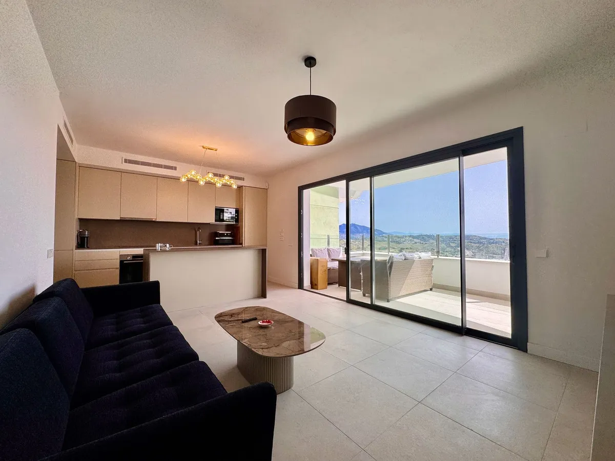 77bdbdae-abab-4a6d-ac3c-5e45c38307f3