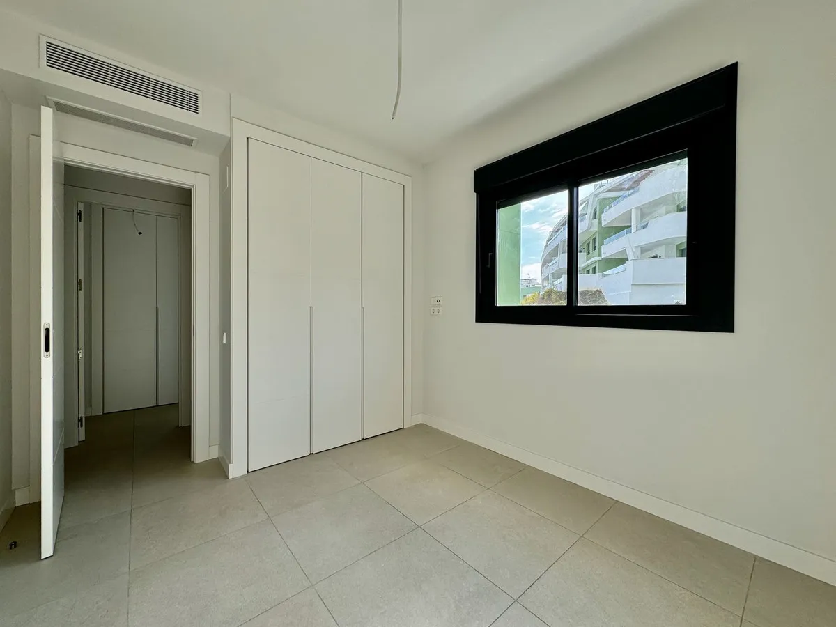 983892ad-23b6-428a-9425-8c38b3b48636