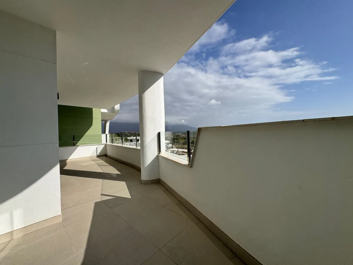 a2a816aa-ac05-4dff-b356-1e802d1621ec