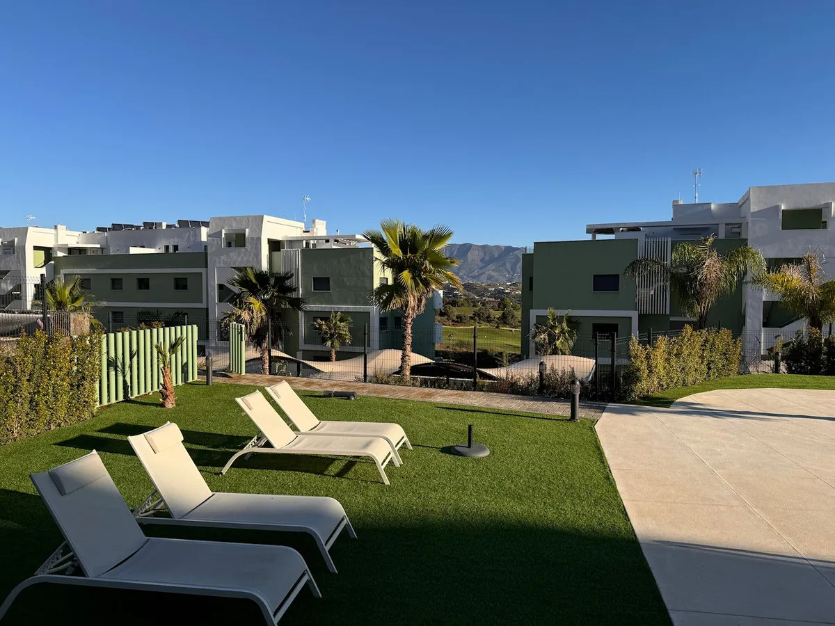 aa8ffd6d-409a-4e36-8b47-80ab41565c42