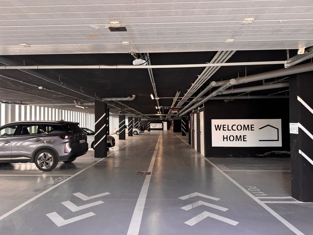 b72925cf-a6fa-40fb-85a9-afe55a4beadb