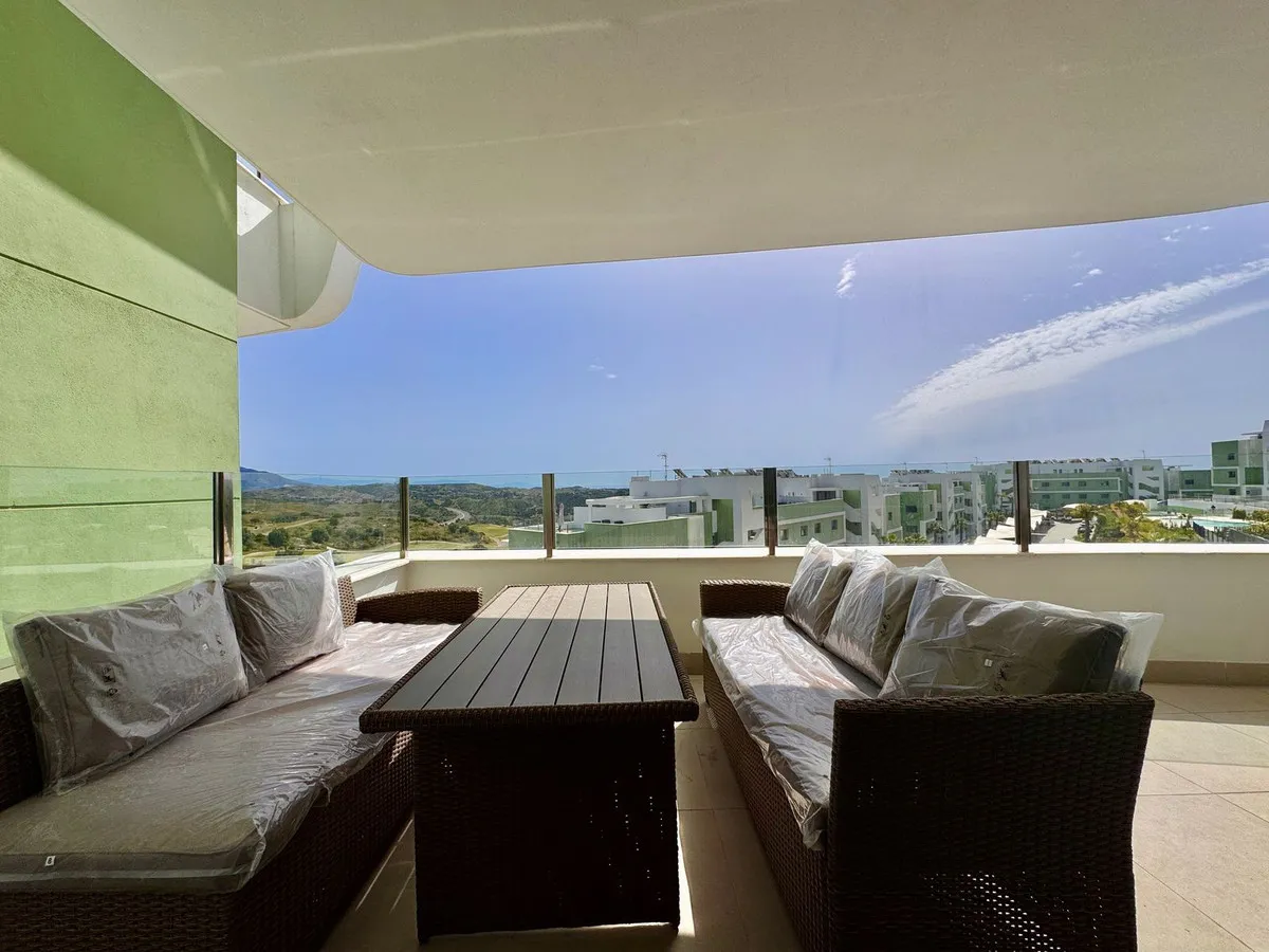 f7f93ac8-9db4-40d1-afa3-121d85616efa