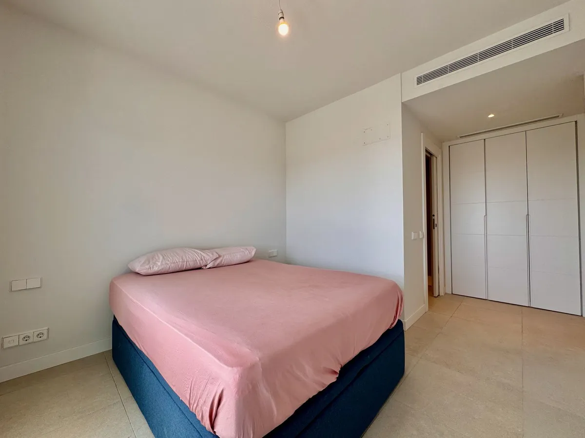 fb39a23e-efb0-4009-b57b-a899bd87b132