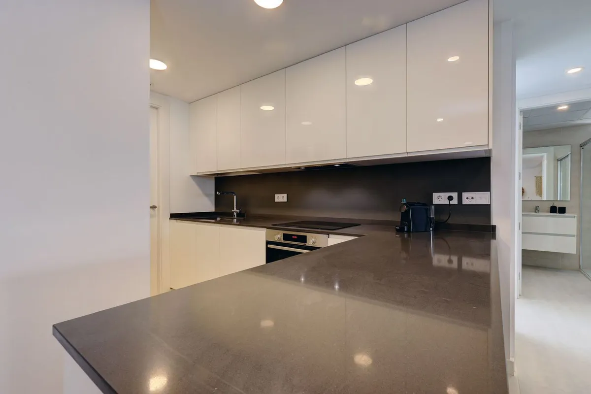 9e6e6fdd-9e73-4846-9801-532bf0372004