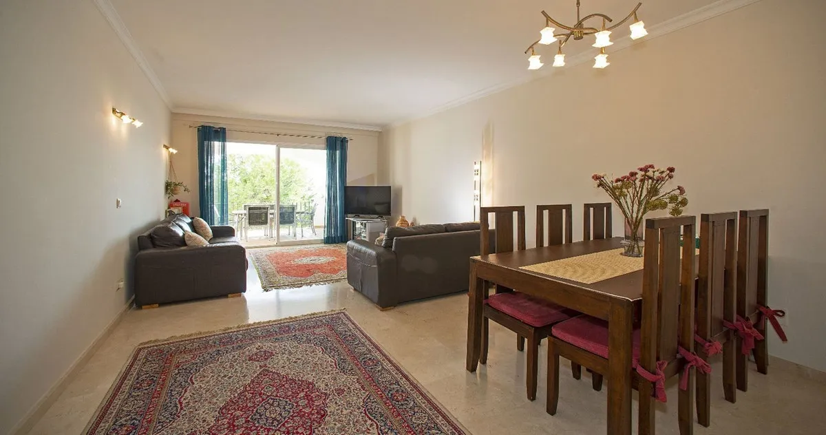 04f29c96-c625-470b-88c4-e4ac3a3a927c