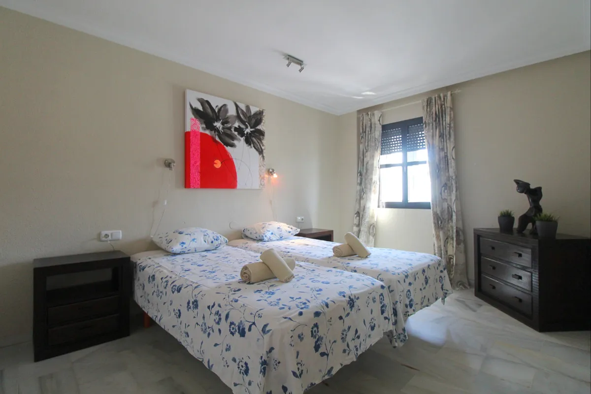 2c42d4fa-ddf8-4c28-a98d-acb63d57f473