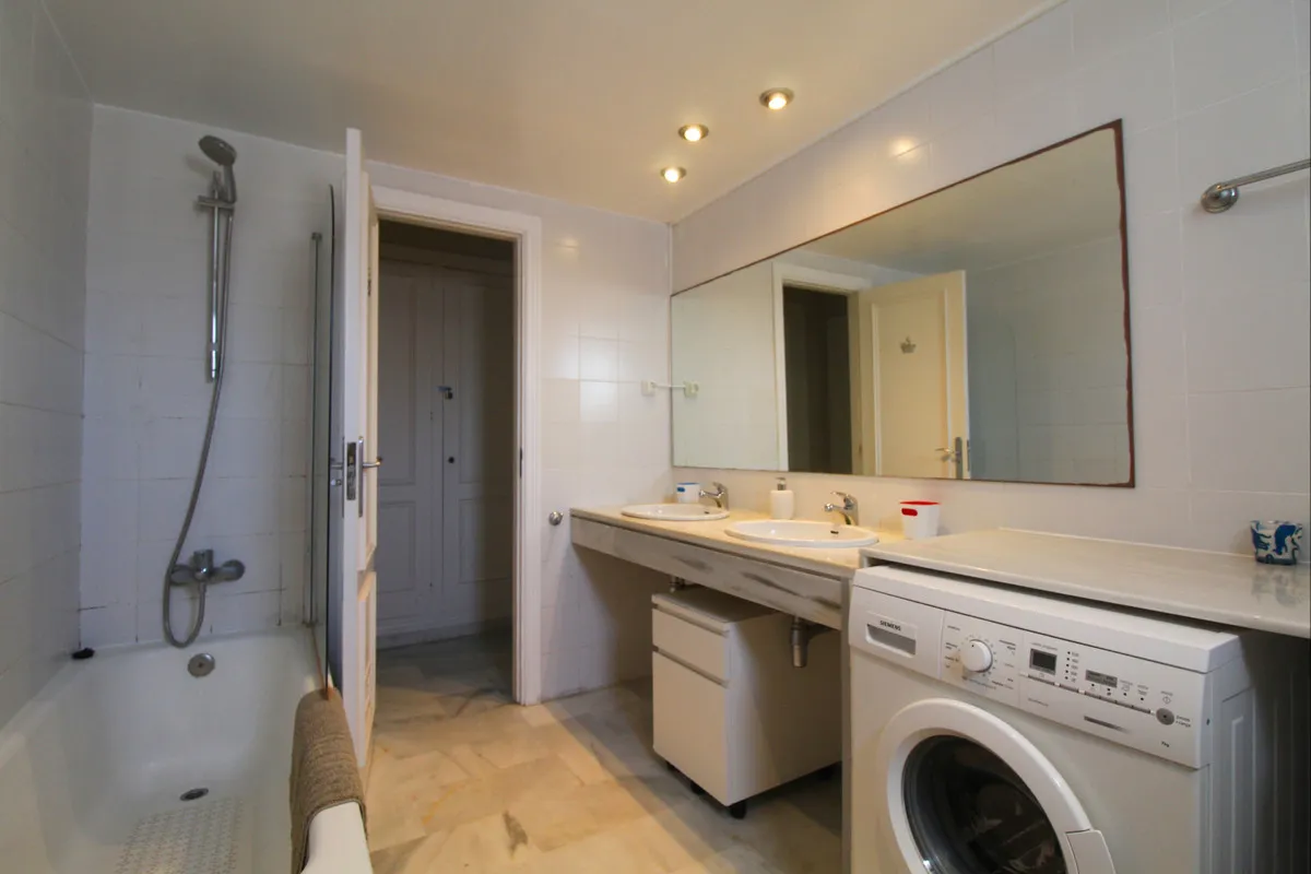 b5cfbd1c-20f3-40be-b925-fcb4c1b10656