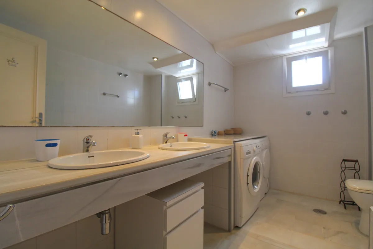 be1c07ec-cd24-4128-ab7d-65a51d2e69e4