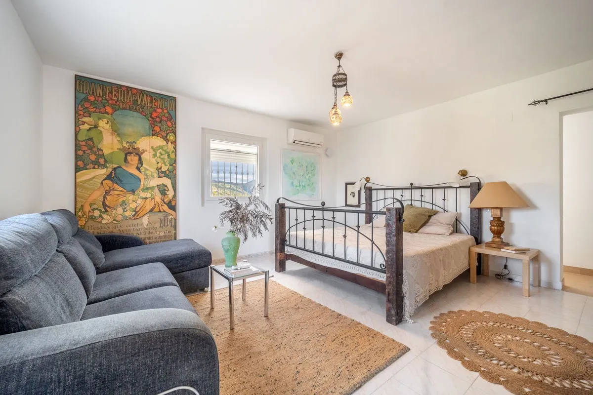 0210c7bb-c115-46ec-a313-c03cfd95182b