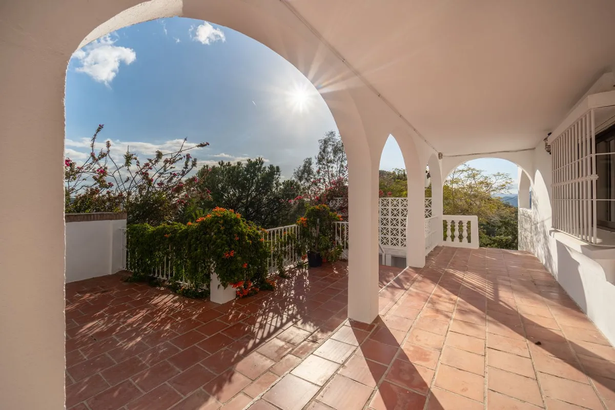 10768324-e96d-4f1e-971f-0998b64c98a2