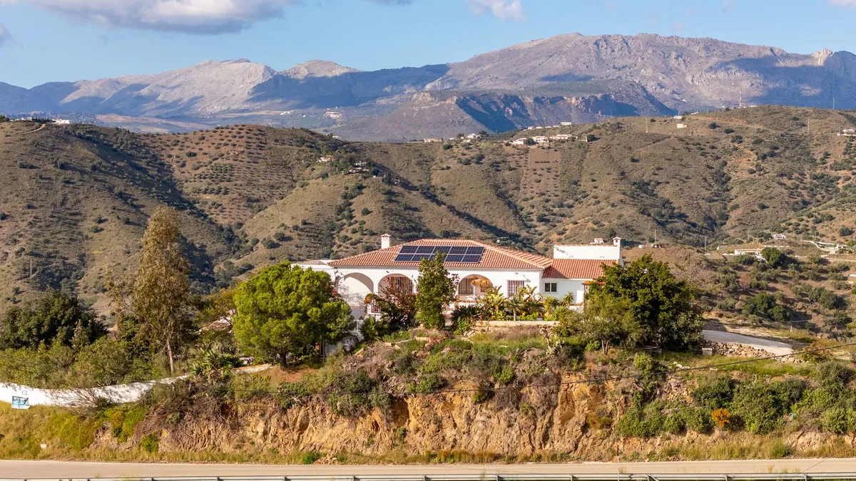 3a7eff93-8291-4cc4-8a8b-22e5ab6ea0af