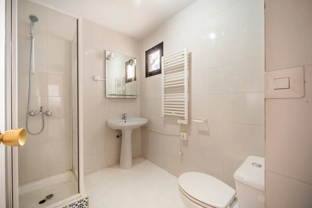 4105aa70-e056-46d7-831f-cbc7d4b0477e