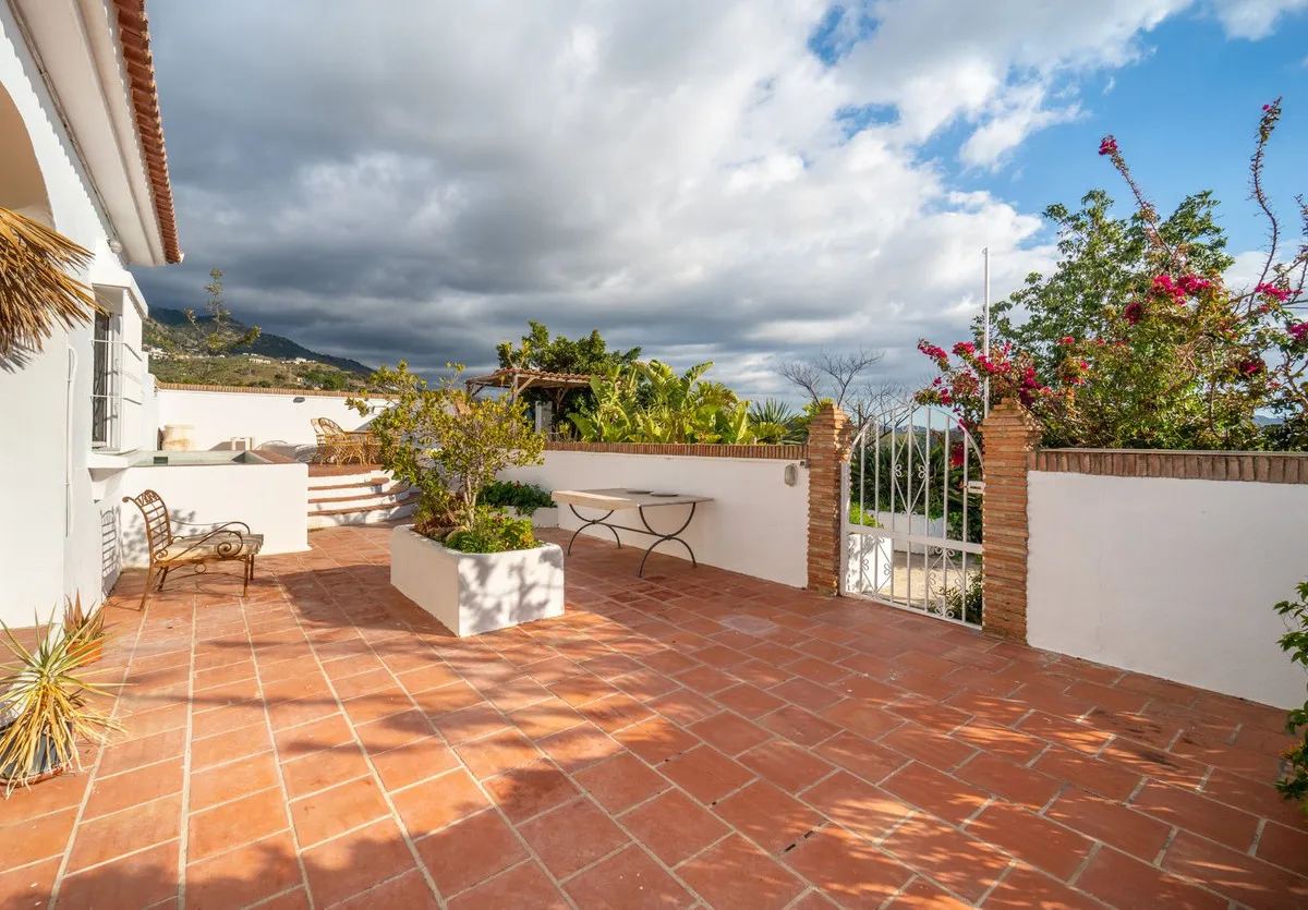 666045d6-5d8c-4c70-863c-67ce0f448f25