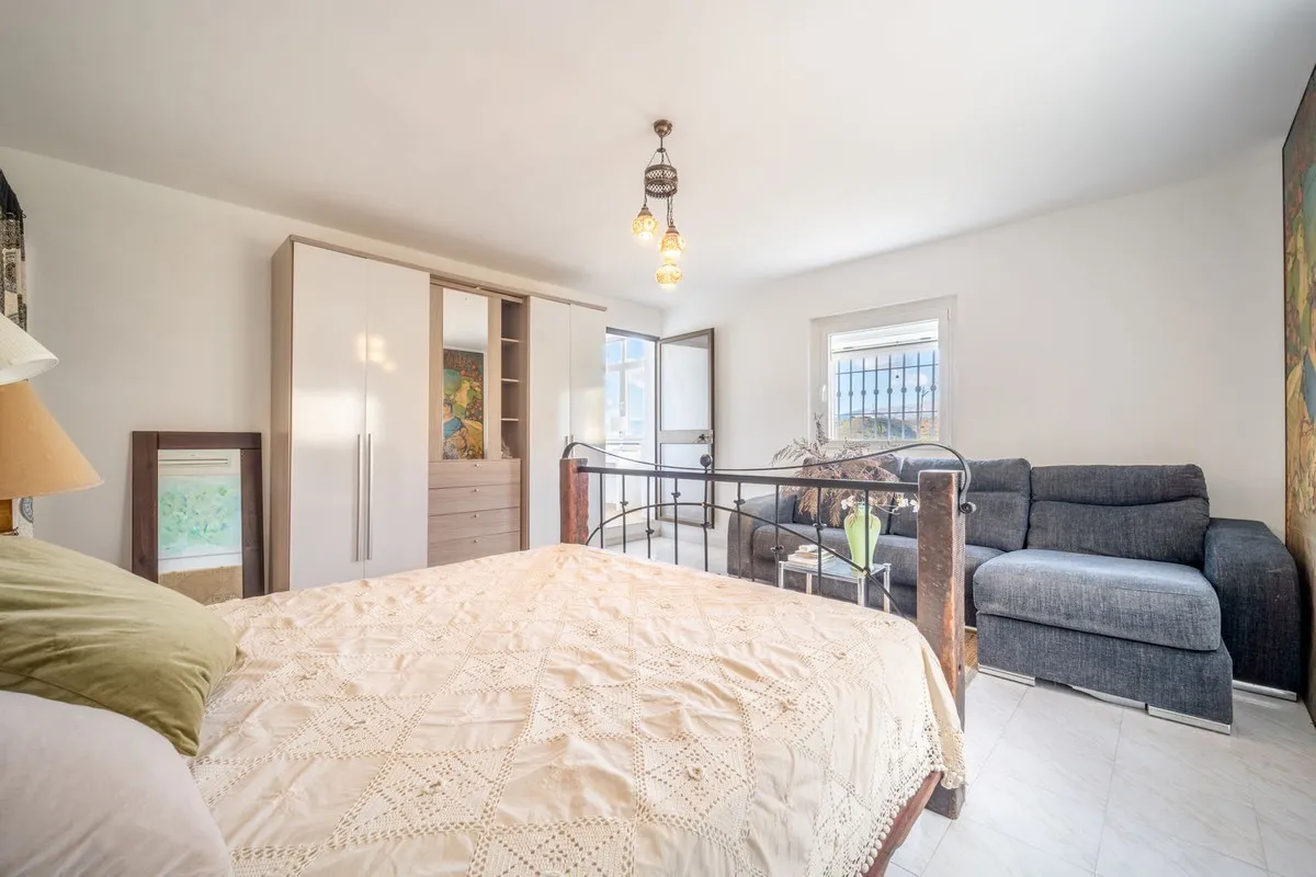 8d1489cb-20d1-4683-ab1c-cae7204341af