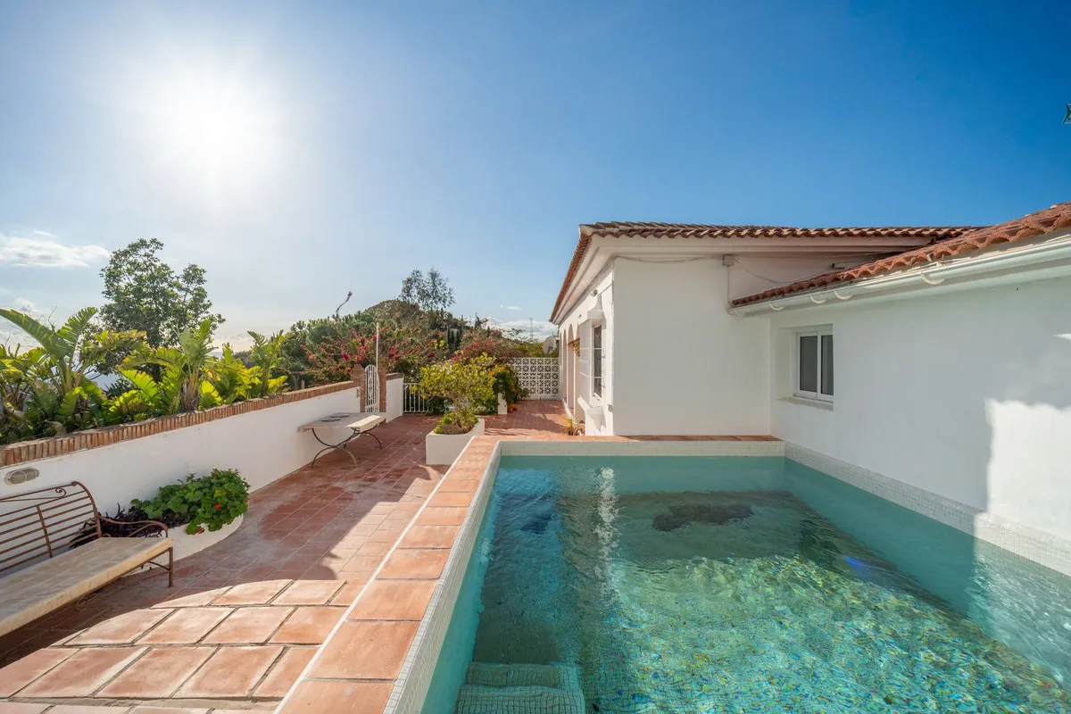 90a56718-bd8c-4789-8332-c003611d9a0b