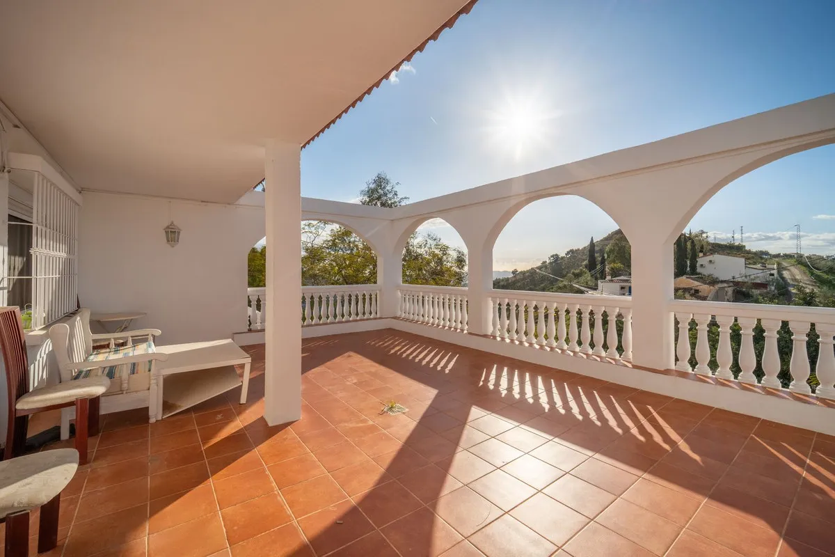 b99dbdec-1d41-47c2-83d2-74dbabae9492