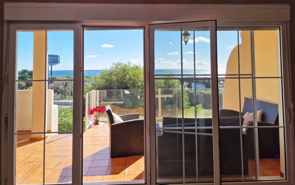 367d5c17-4726-43eb-a2d8-343460922b8b